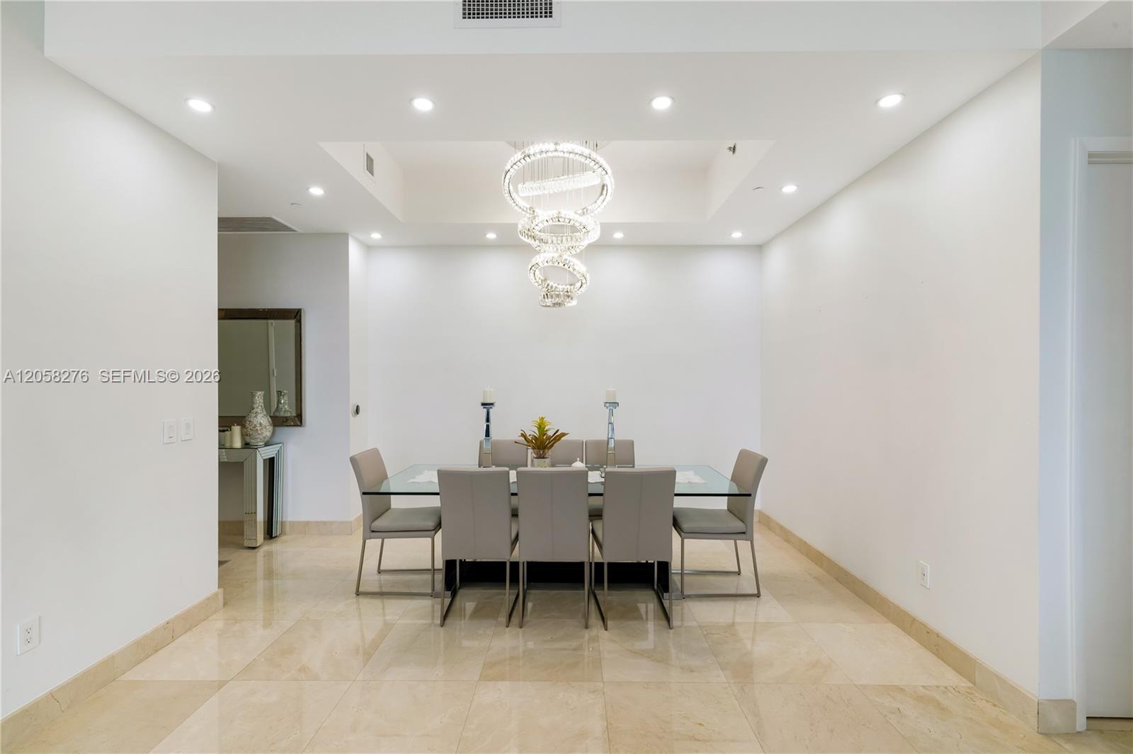 See details 3505 2 / 2 1435 sq. ft. $ 2026-07-22 0 Photo