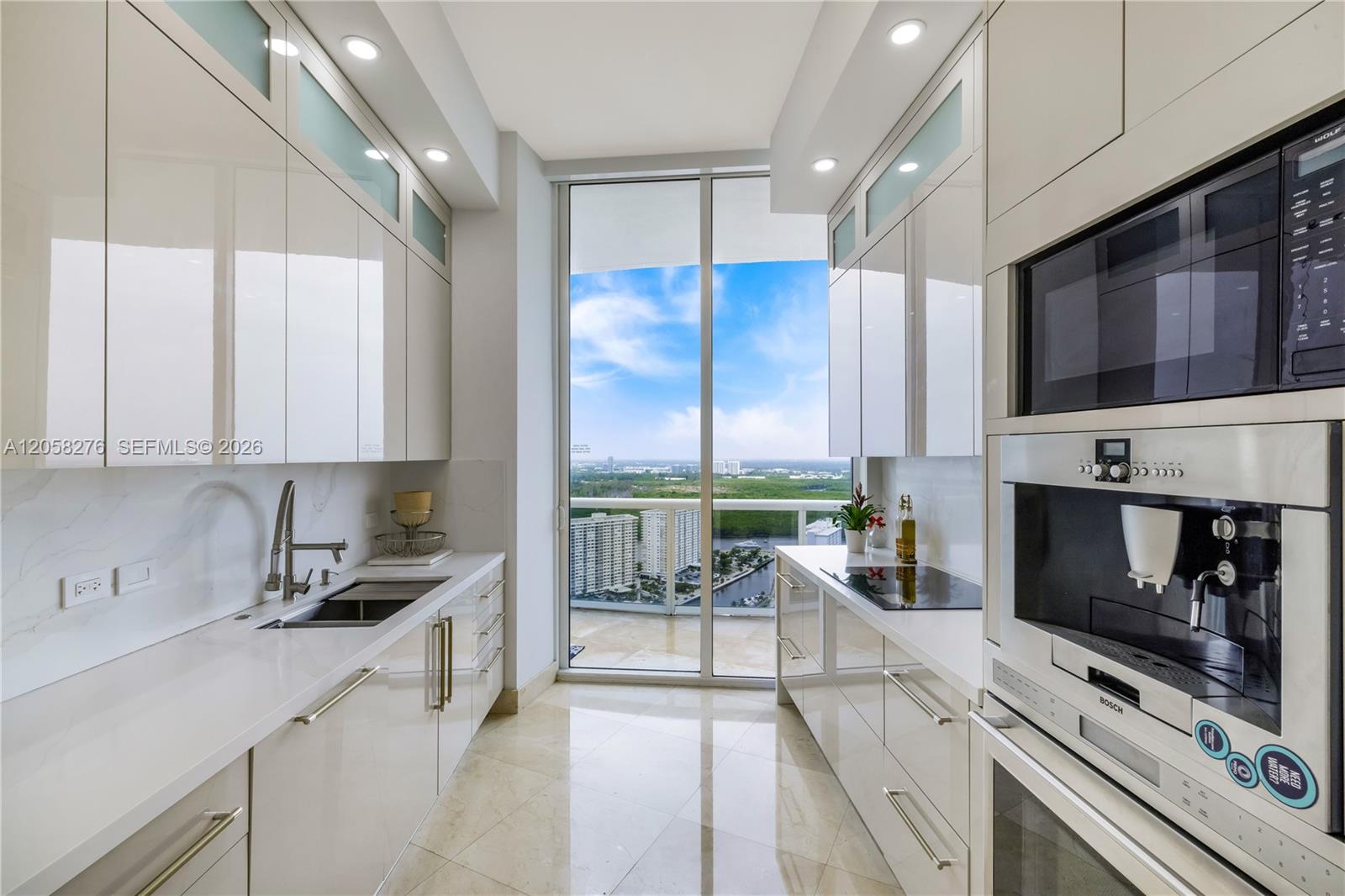 See details 3505 2 / 2 1435 sq. ft. $ 2026-07-22 0 Photo