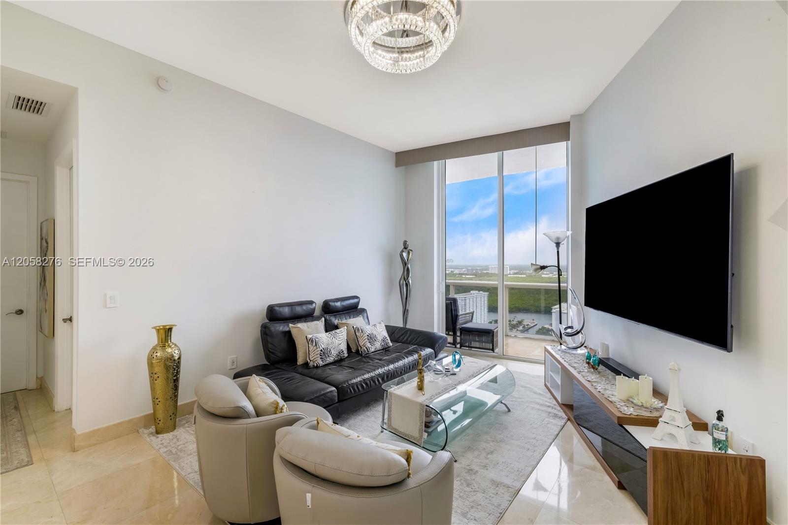 See details 3505 2 / 2 1435 sq. ft. $ 2026-07-22 0 Photo