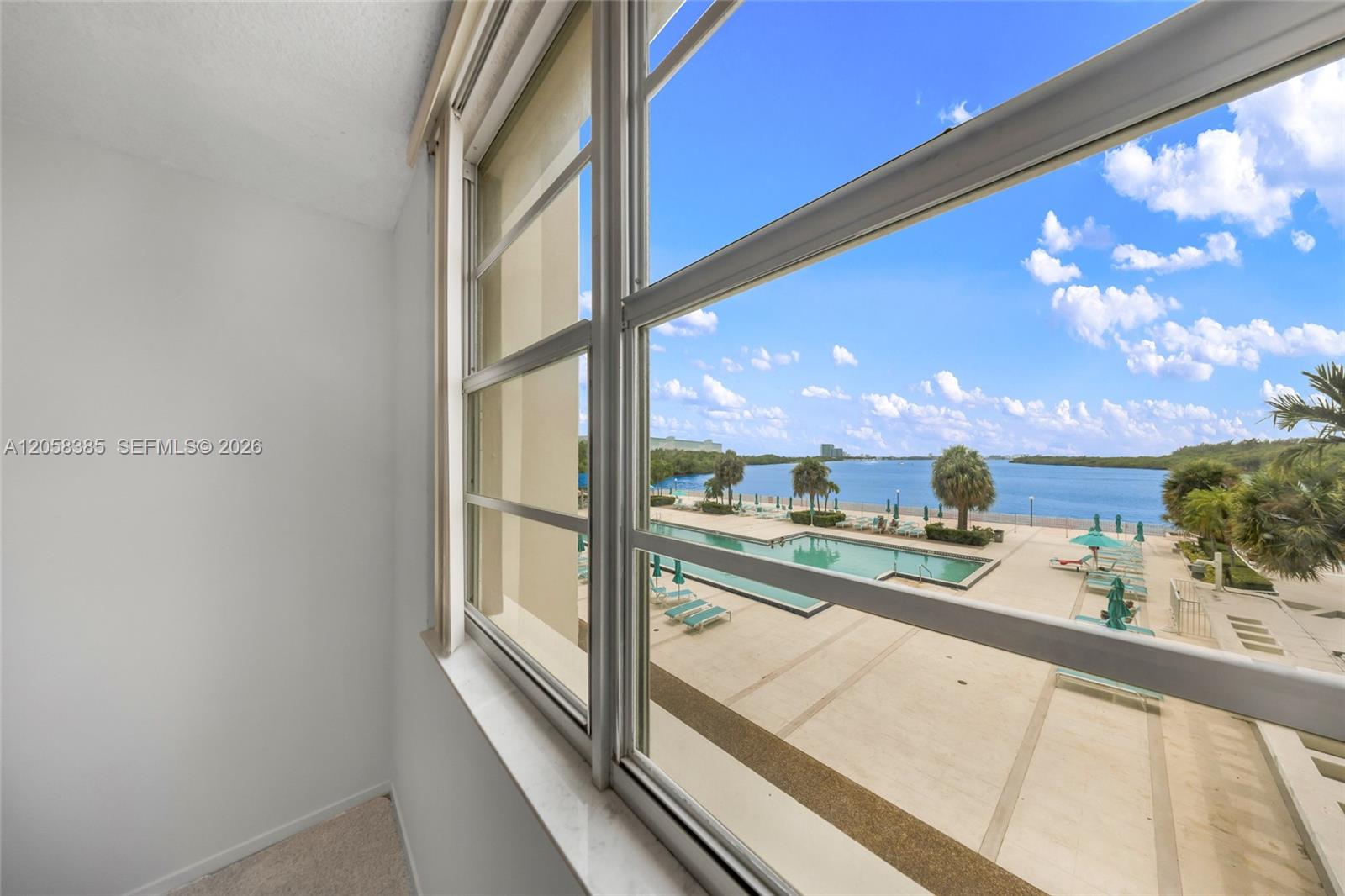 202 1 / 2 762 sq. ft. $ 2026-07-22 0 Photo