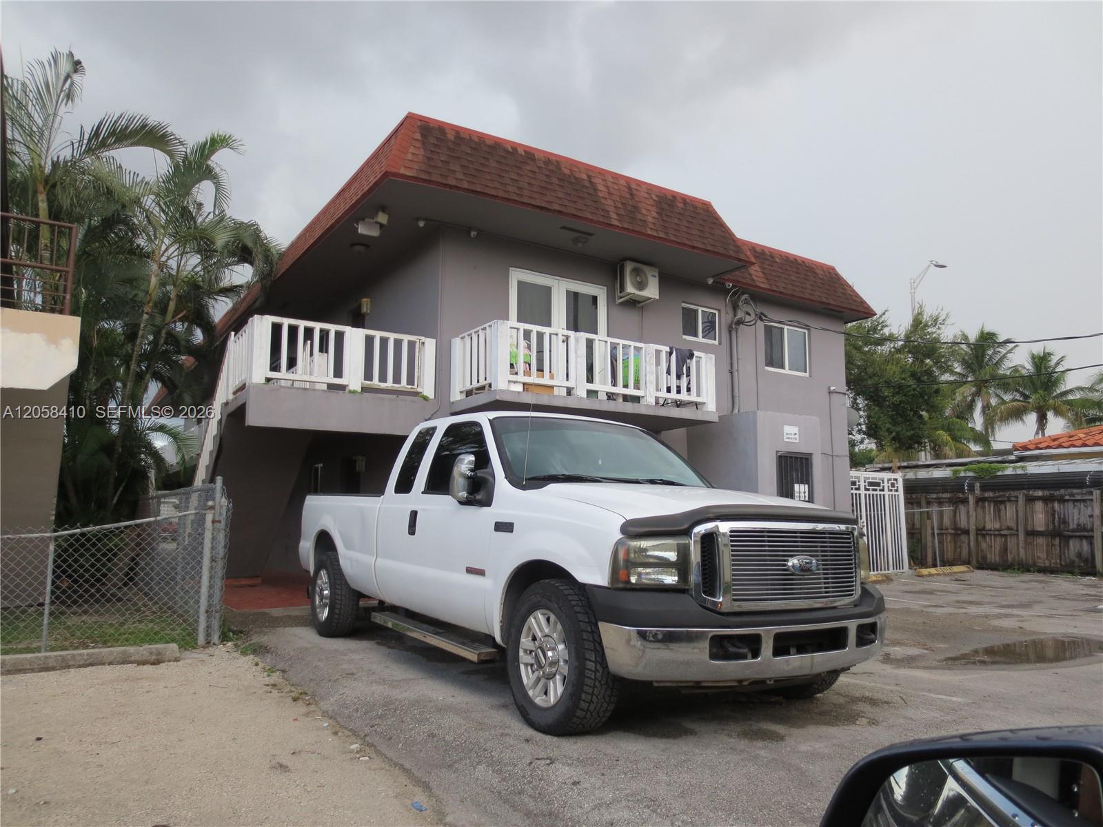 Ver detalles / sq. ft. $ 2026-07-23 0 foto