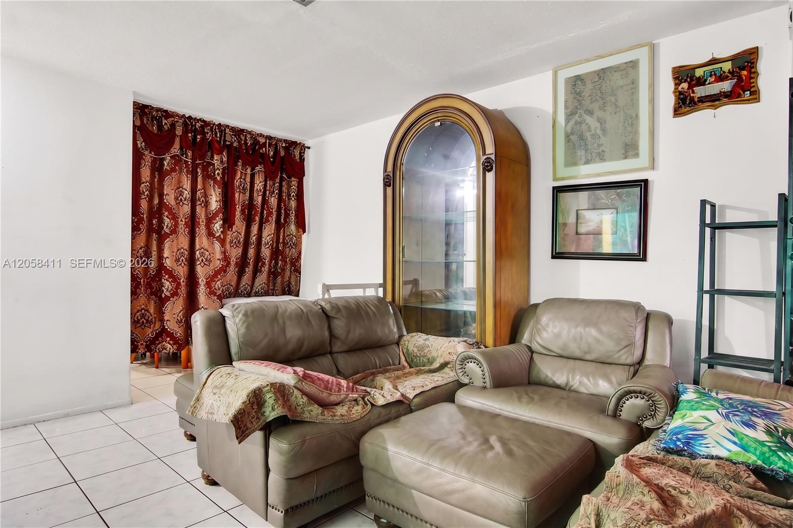 See details 1-5 / sq. ft. $ 2026-07-23 0 Photo