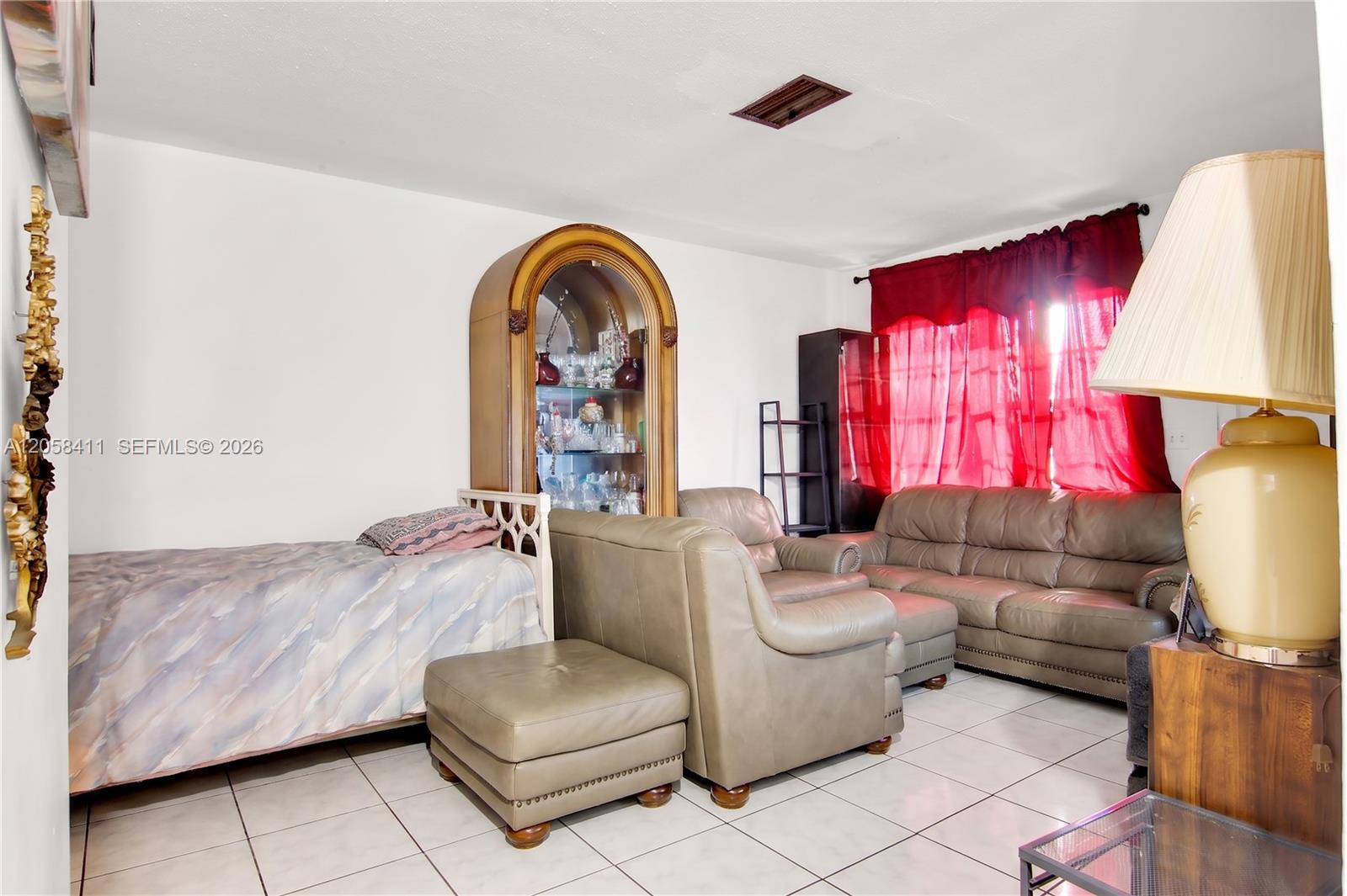 See details 1-5 / sq. ft. $ 2026-07-23 0 Photo
