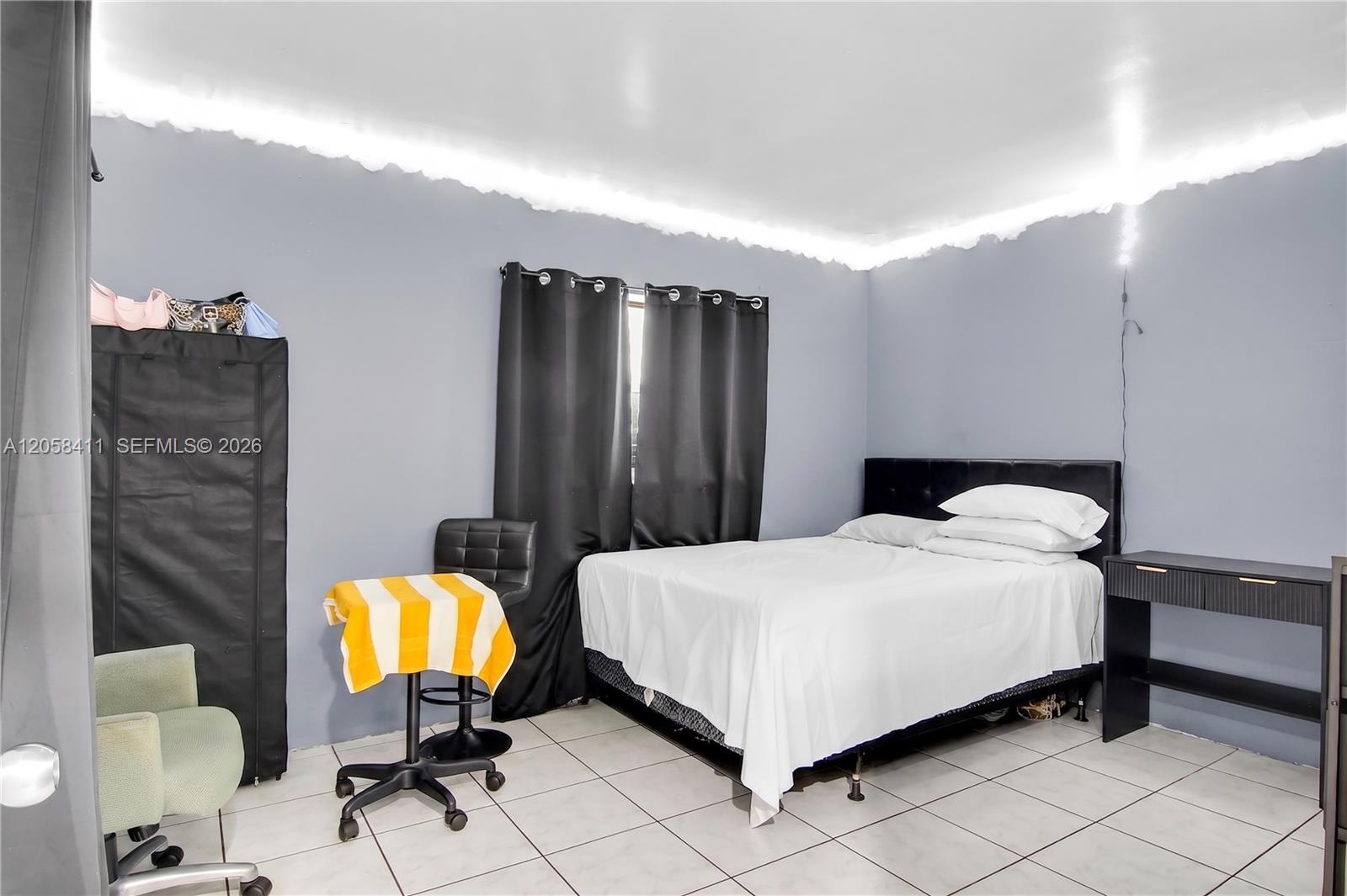 See details 1-5 / sq. ft. $ 2026-07-23 0 Photo