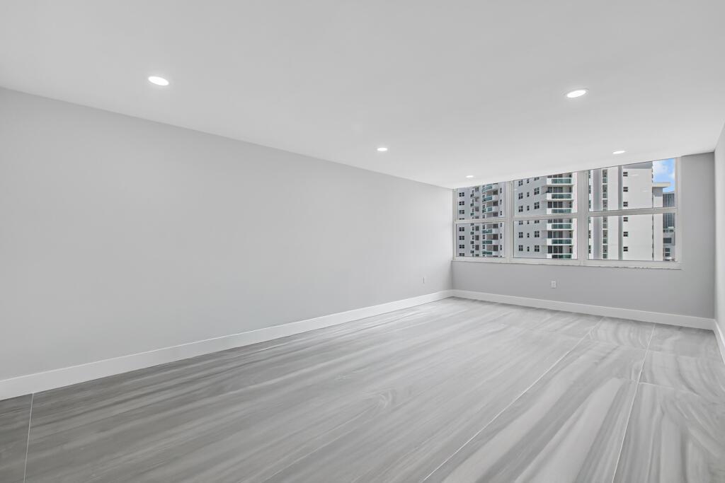 Photo of 2751 Ocean  #1008, Hollywood, Florida, 33019 - 27