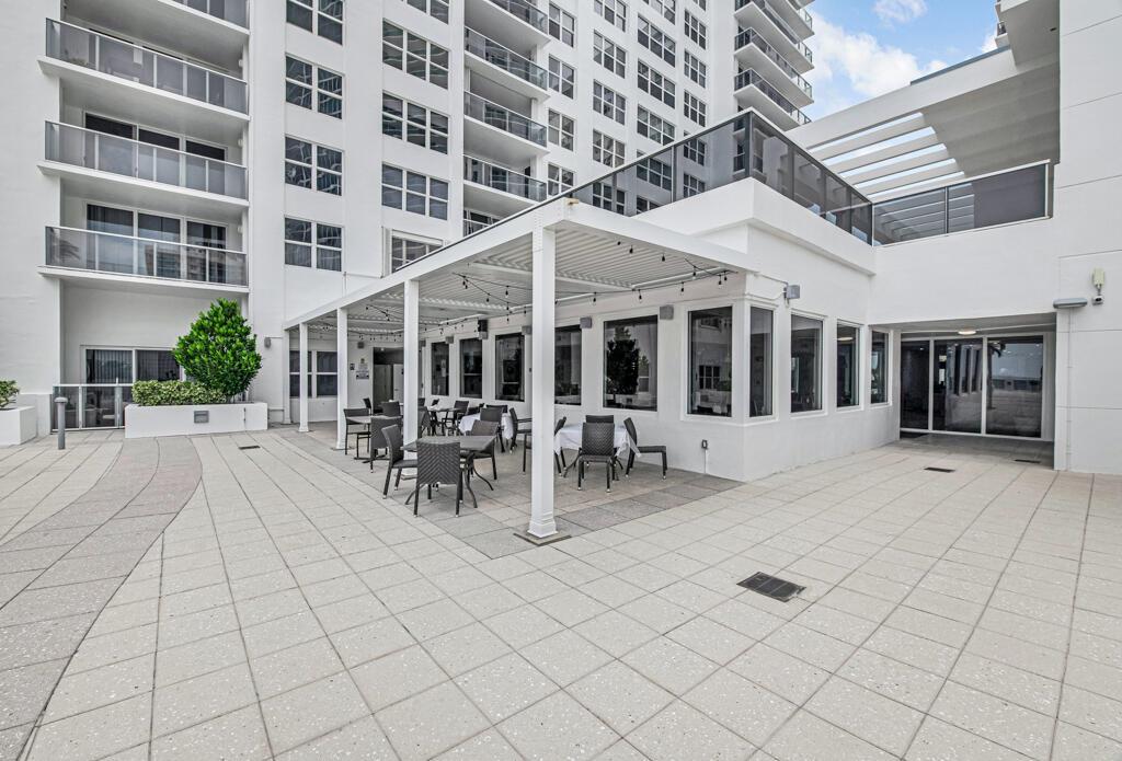 Photo of 2751 Ocean  #1008, Hollywood, Florida, 33019 - 50