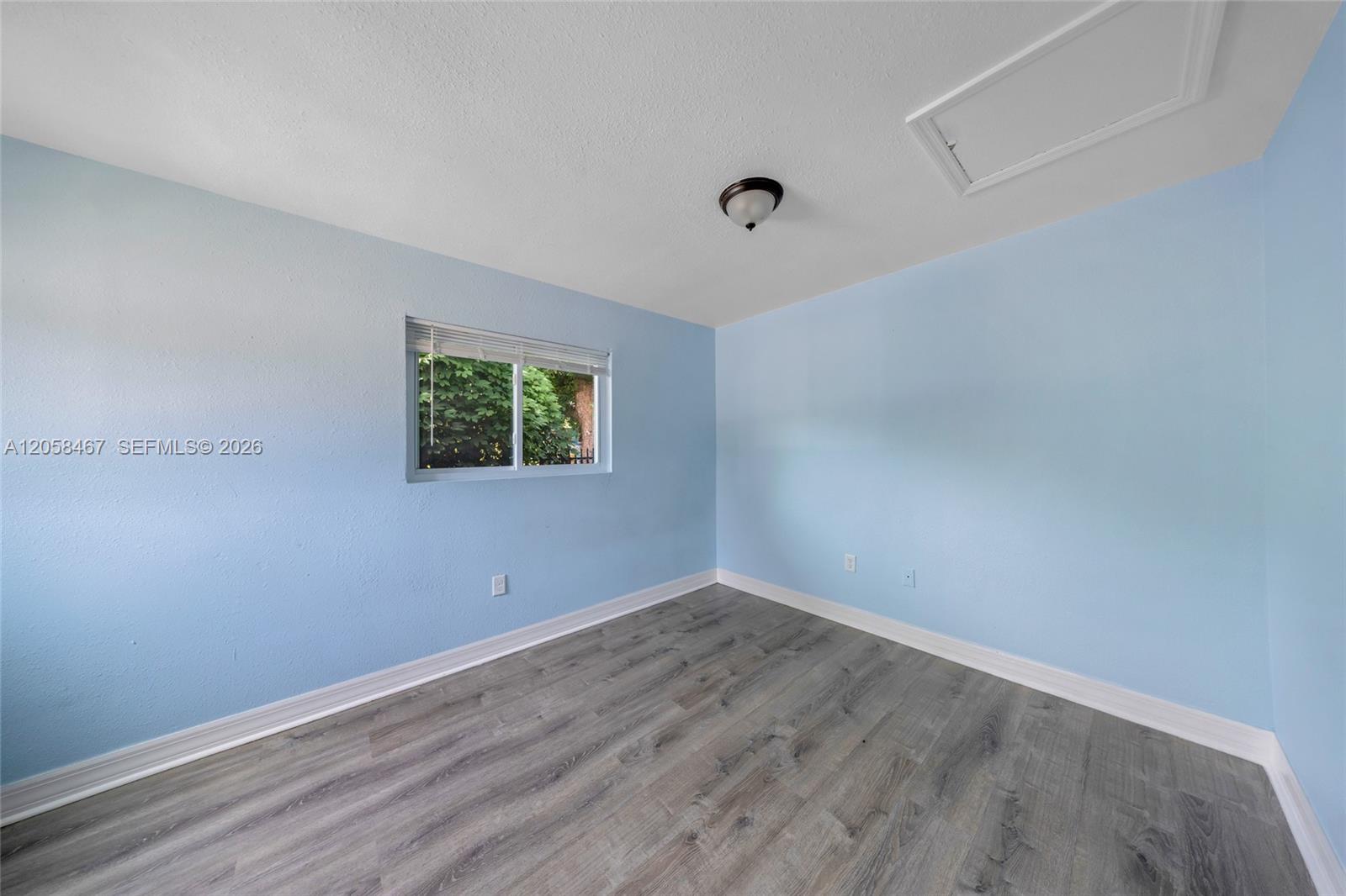 Ver detalles / 3269 sq. ft. $ 2026-07-23 0 foto