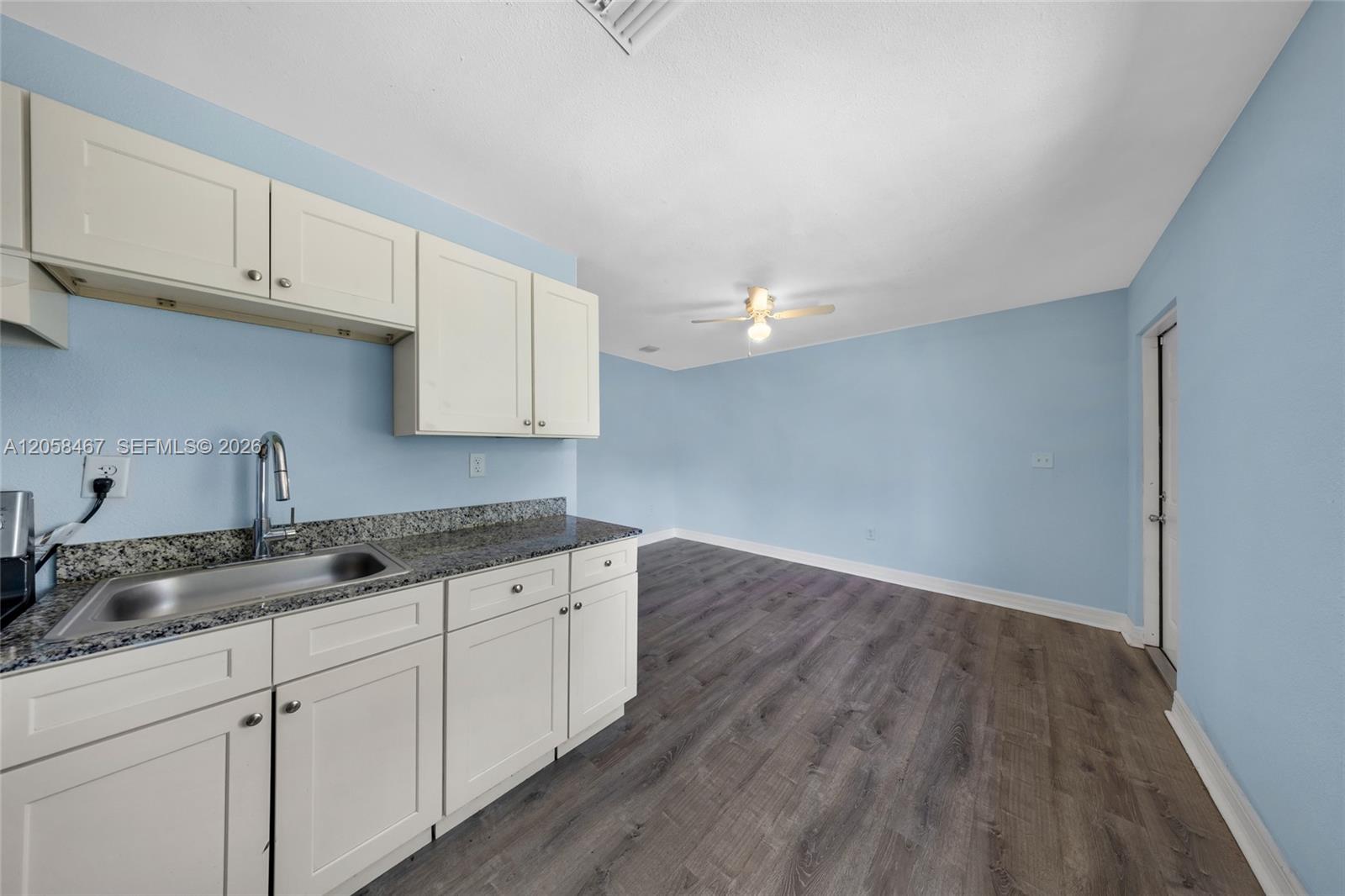 Ver detalles / 3269 sq. ft. $ 2026-07-23 0 foto