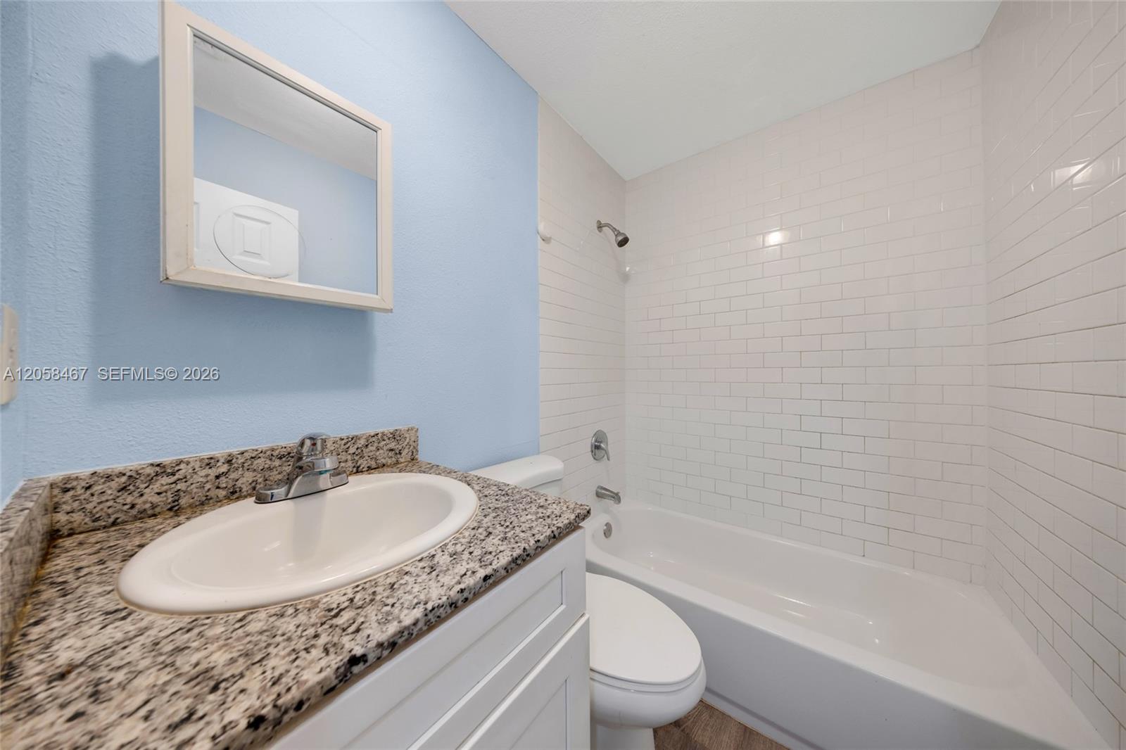 Ver detalles / 3269 sq. ft. $ 2026-07-23 0 foto