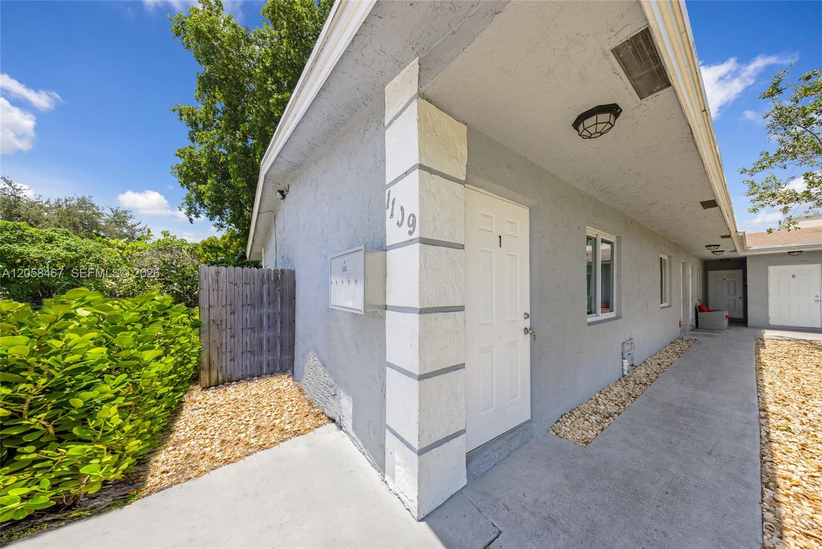 Ver detalles / 3269 sq. ft. $ 2026-07-23 0 foto
