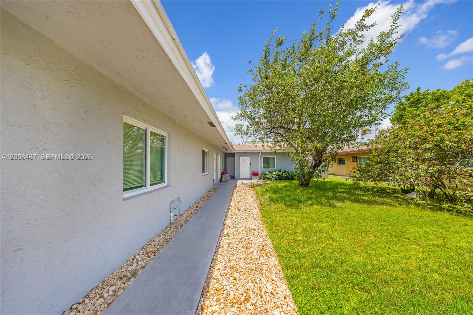 Ver detalles / 3269 sq. ft. $ 2026-07-23 0 foto