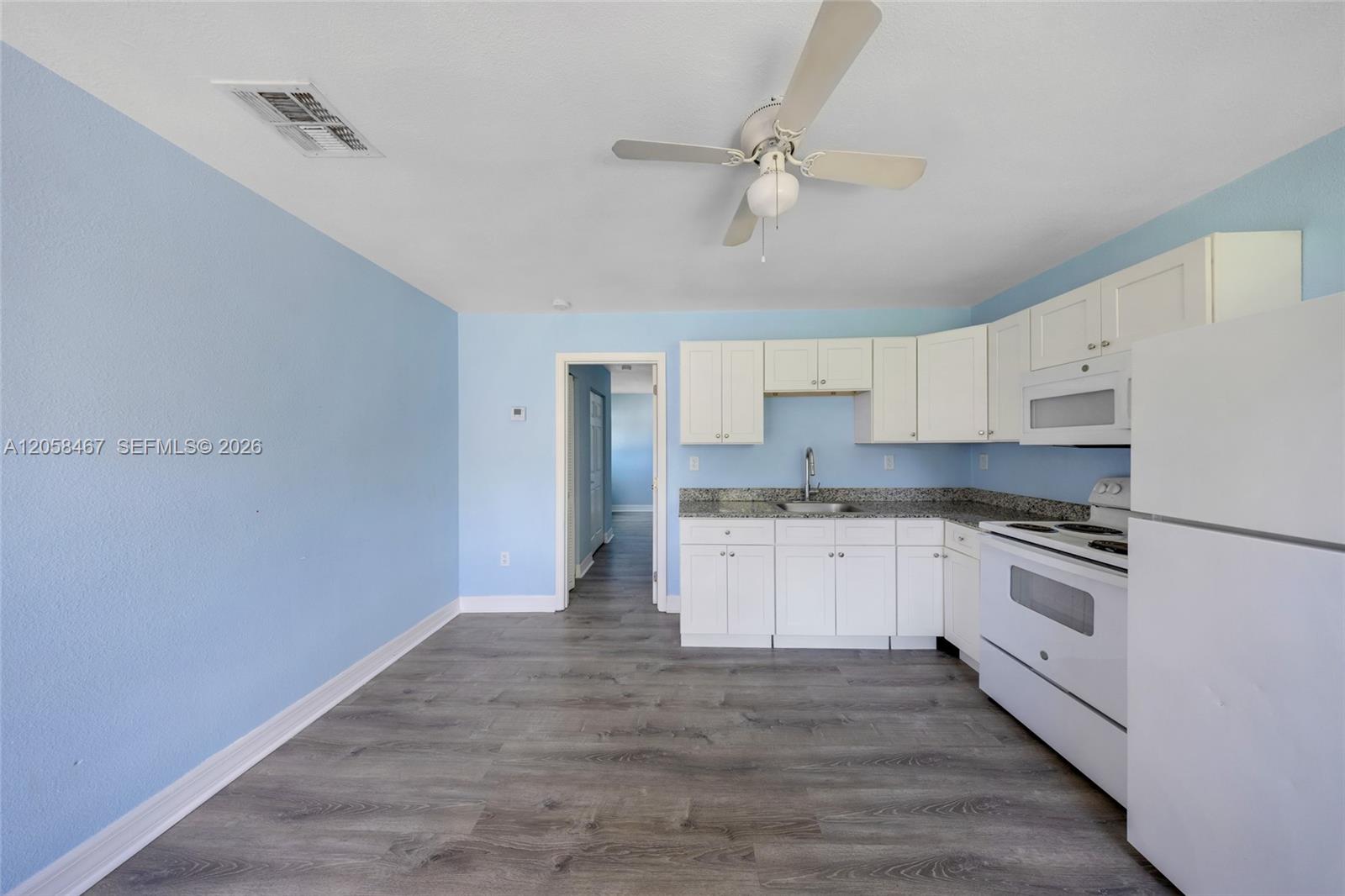 Ver detalles / 3269 sq. ft. $ 2026-07-23 0 foto