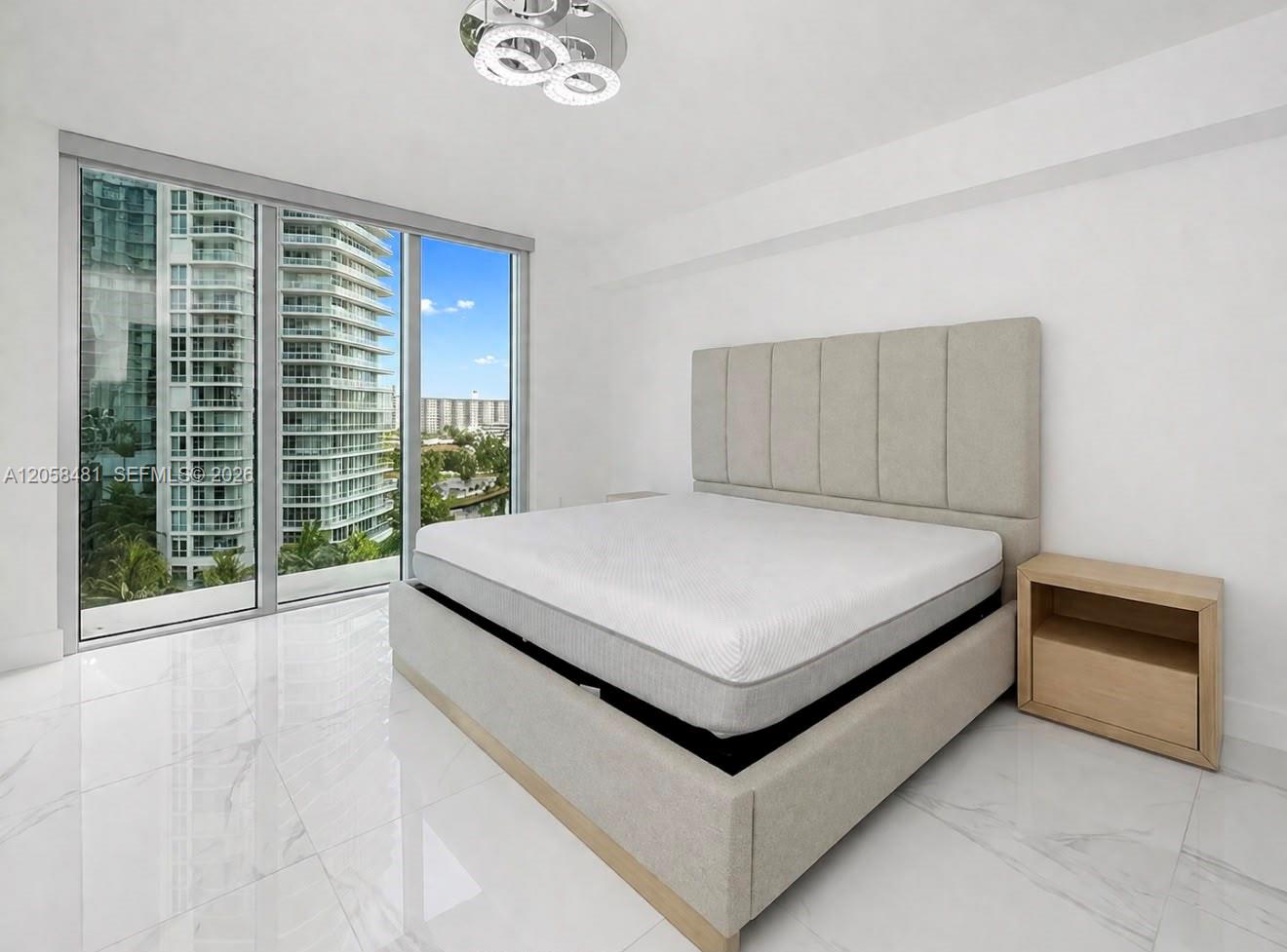 See details 4-802 3 / 4 1892 sq. ft. $ 2026-07-23 0 Photo