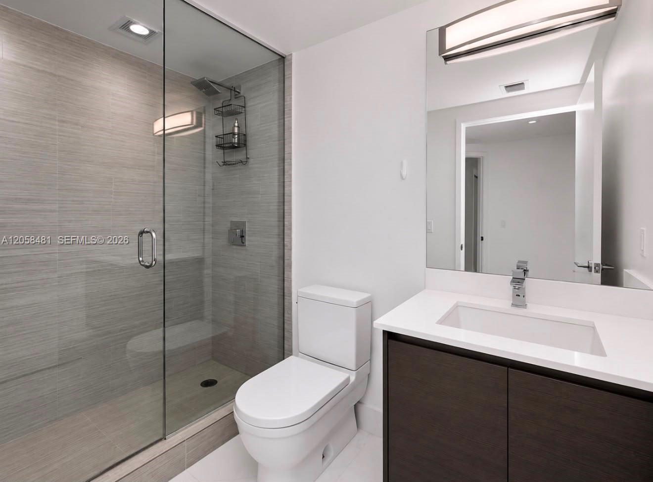 See details 4-802 3 / 4 1892 sq. ft. $ 2026-07-23 0 Photo