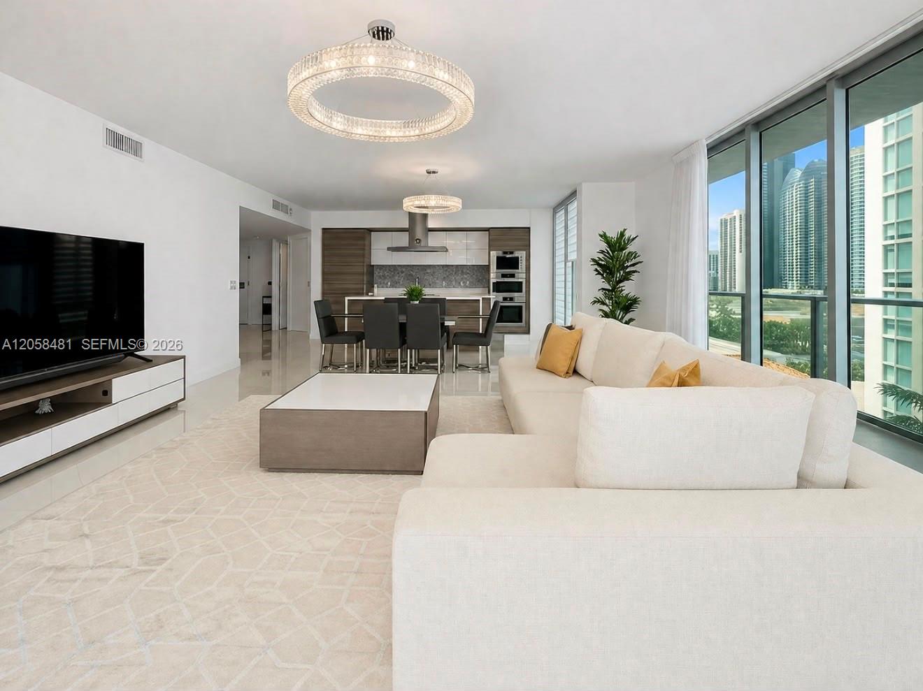 See details 4-802 3 / 4 1892 sq. ft. $ 2026-07-23 0 Photo