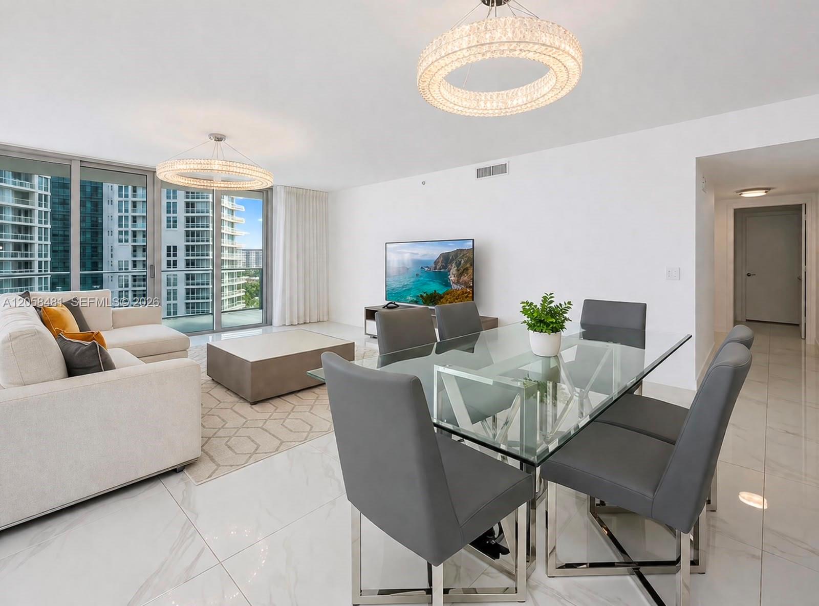 See details 4-802 3 / 4 1892 sq. ft. $ 2026-07-23 0 Photo
