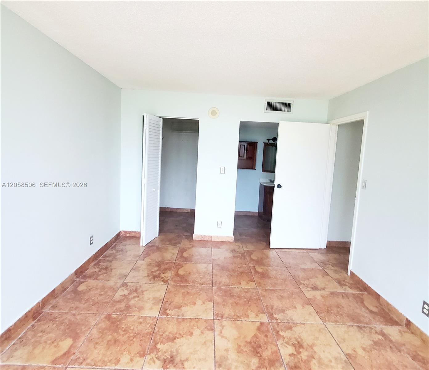 Photo of 17021 Bay Rd #618, Sunny Isles Beach, Florida, 33160 -