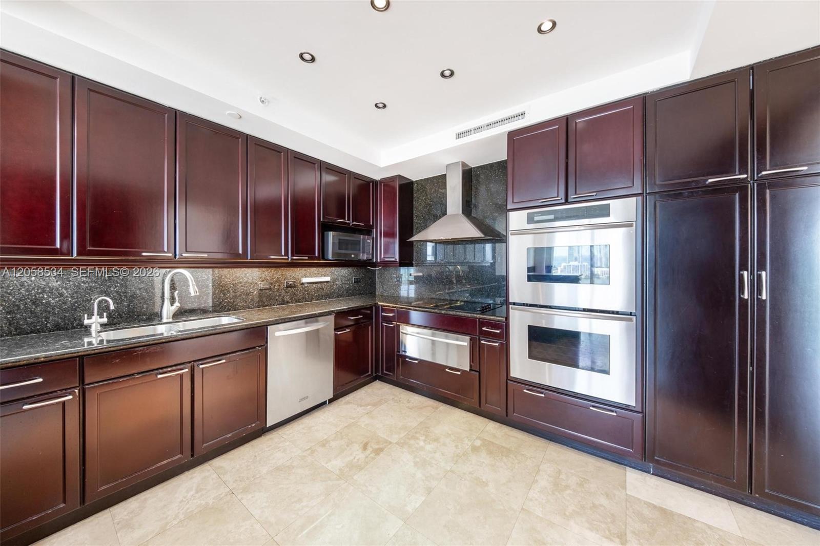 Photo of 3201 183rd St  #2506, Aventura, Florida, 33160 - 