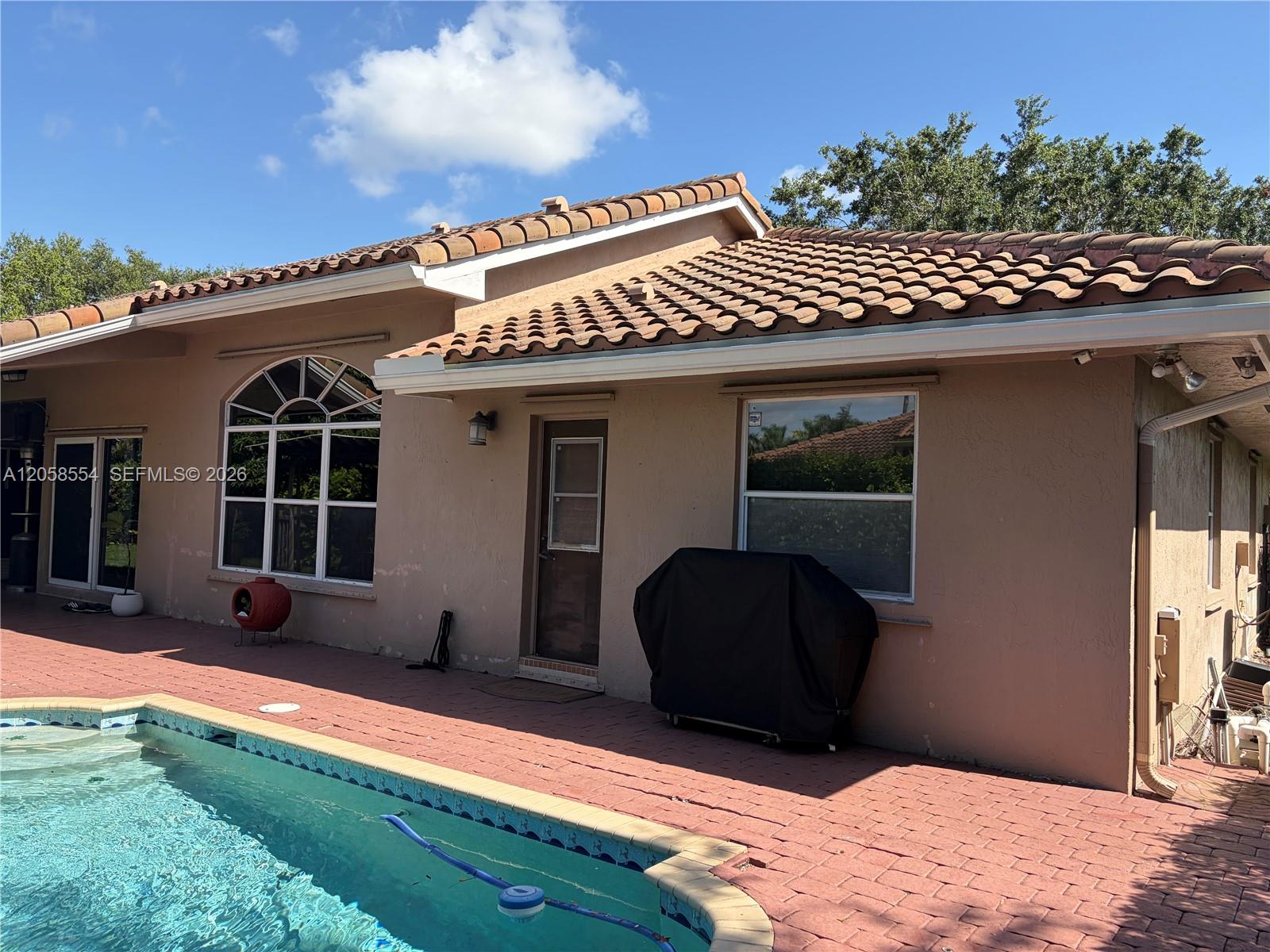 Ver detalles 19450 4 / 2 2761 sq. ft. $ 2026-07-23 0 foto