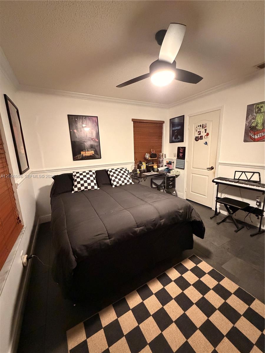 Ver detalles 19450 4 / 2 2761 sq. ft. $ 2026-07-23 0 foto