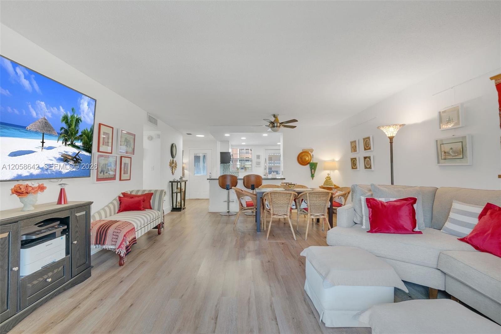 Photo of 233 14th Ave #108, Hallandale Beach, Florida, 33009 -