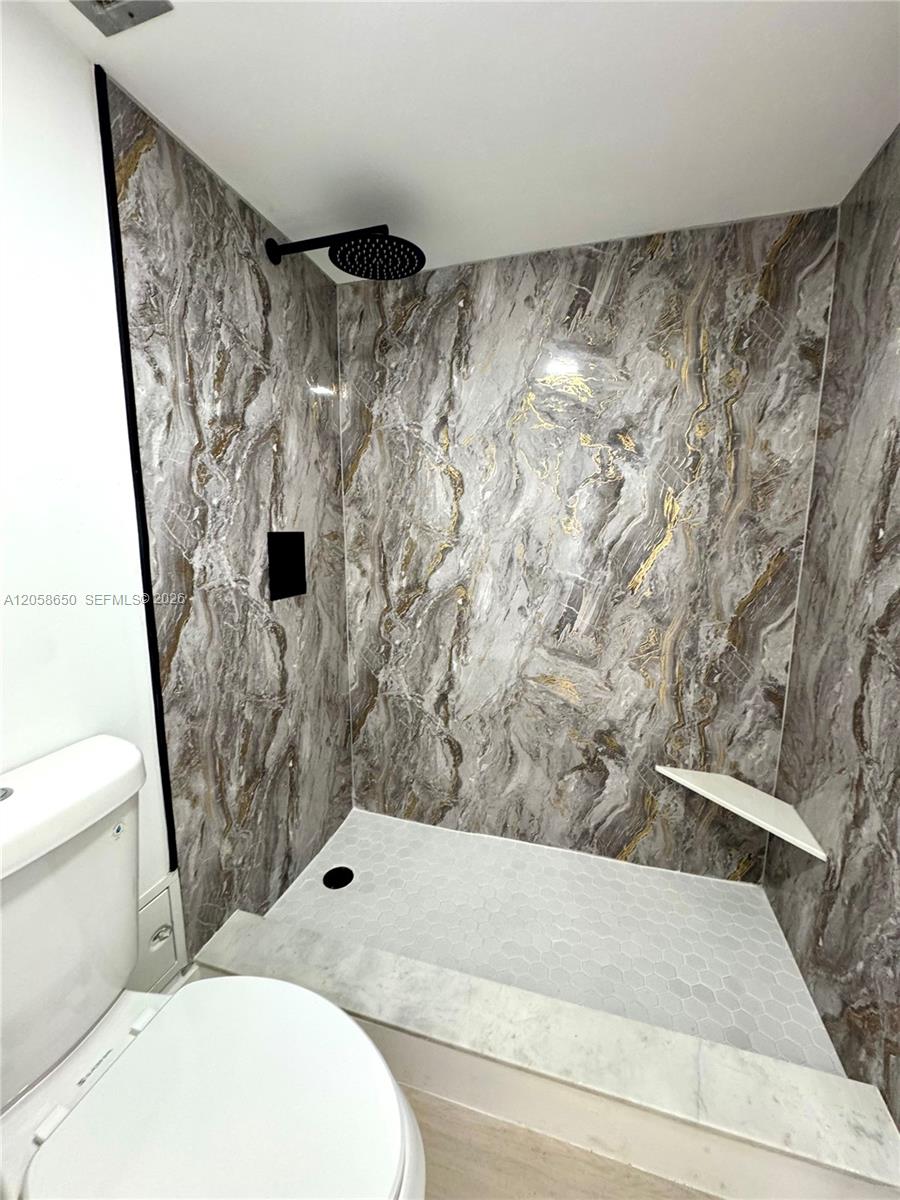 1201 1 / 2 762 sq. ft. $ 2026-07-23 0 Photo
