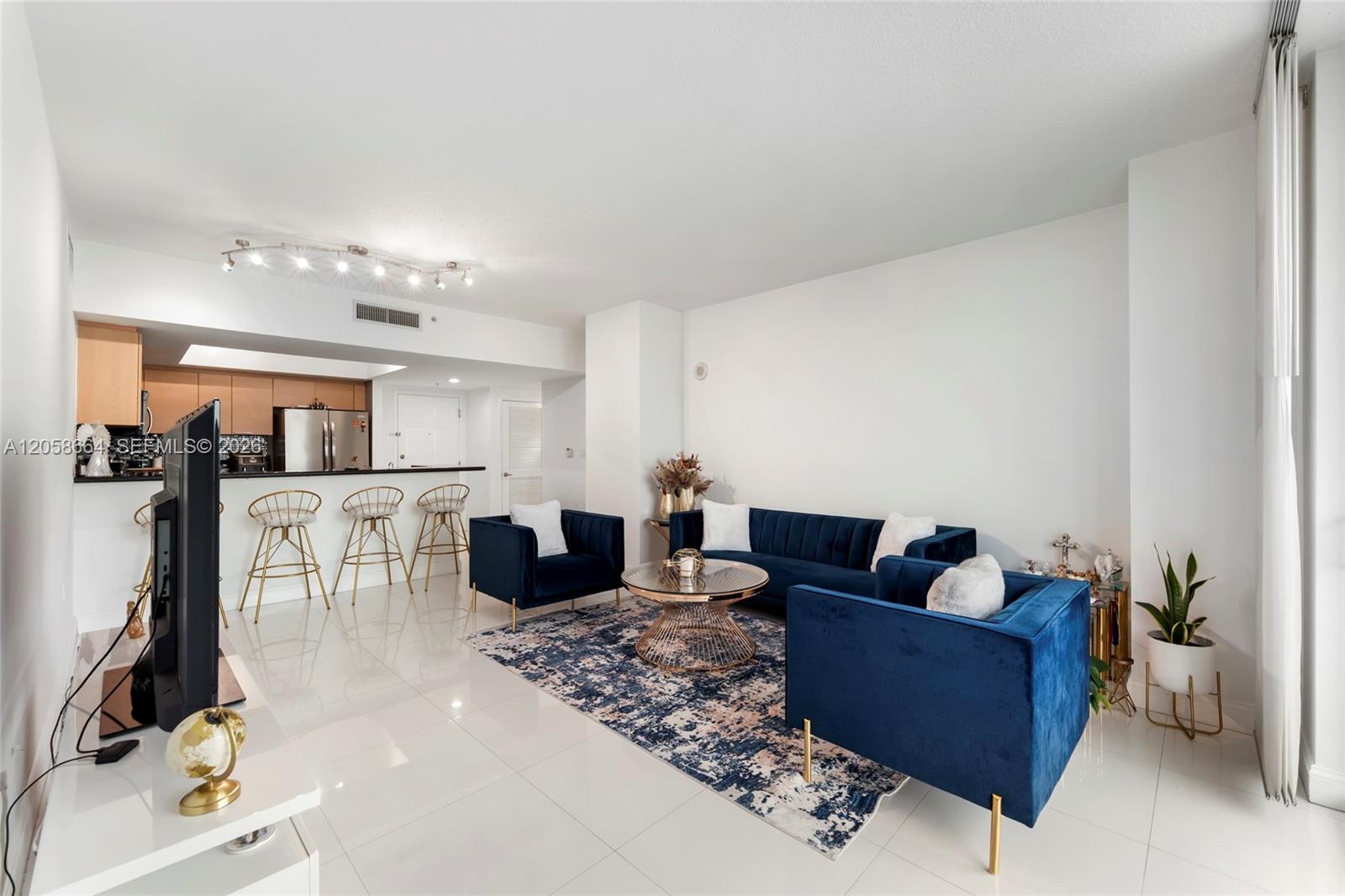 Photo of 140 Dixie Hwy #725, Hollywood, Florida, 33020 -