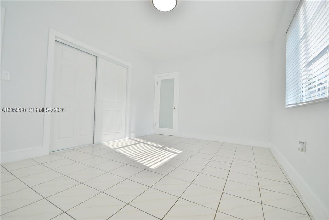 Ver detalles / 5450 sq. ft. $ 2026-07-23 0 foto