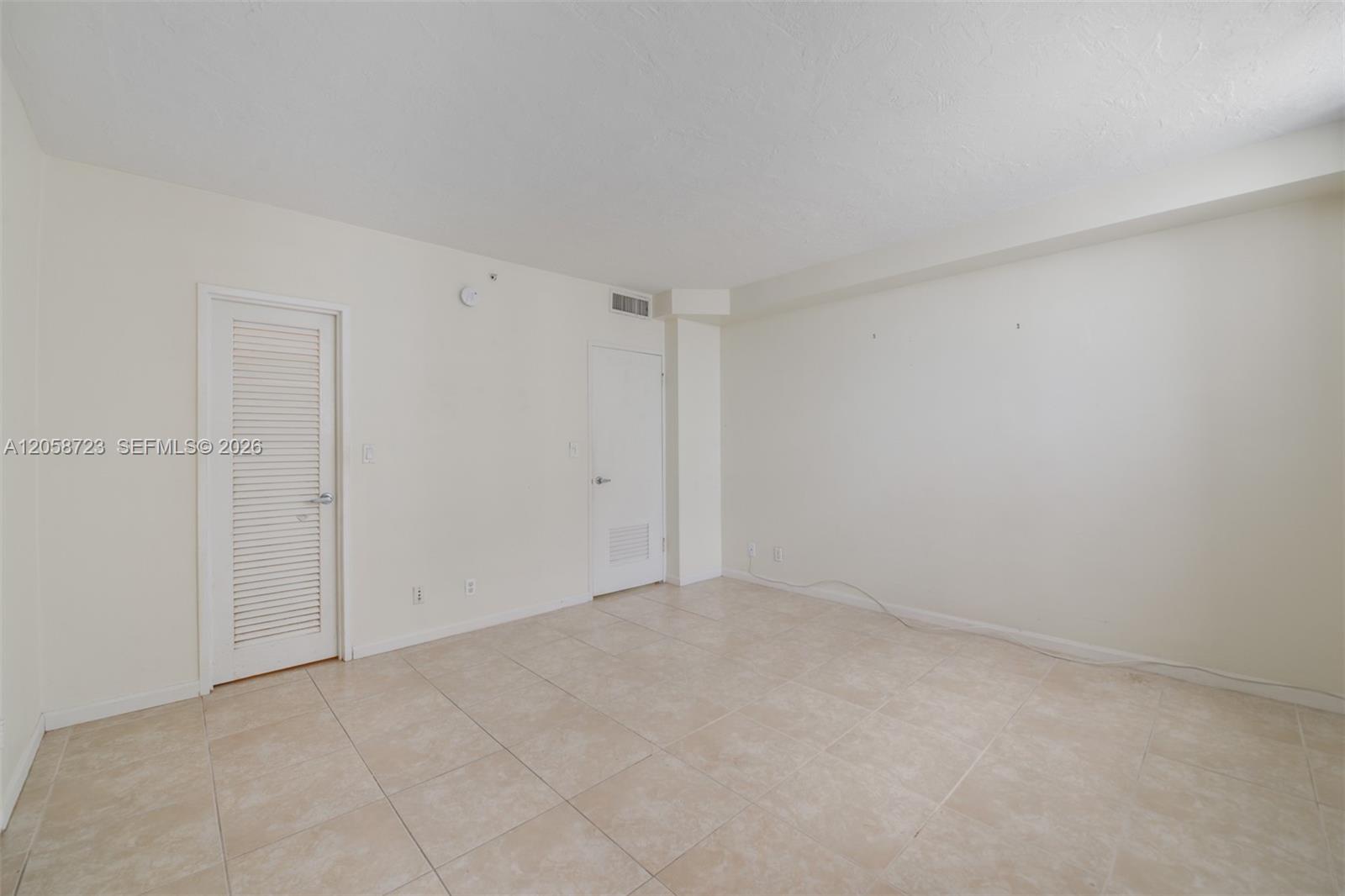 Photo of 3001 Ocean Dr  #749, Hollywood, Florida, 33019 - 
