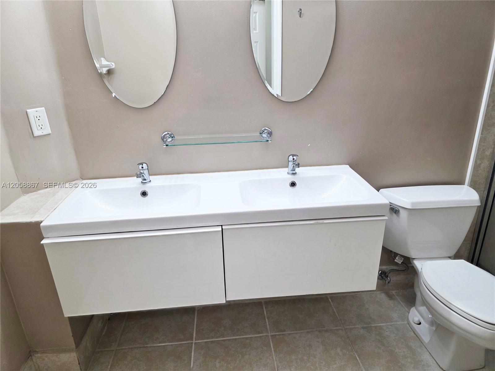 See details 11273 3 / 2 1136 sq. ft. $ 2026-07-23 0 Photo