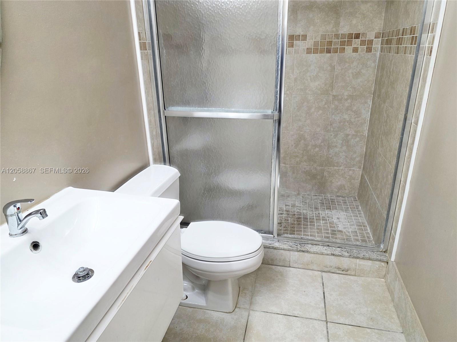 See details 11273 3 / 2 1136 sq. ft. $ 2026-07-23 0 Photo