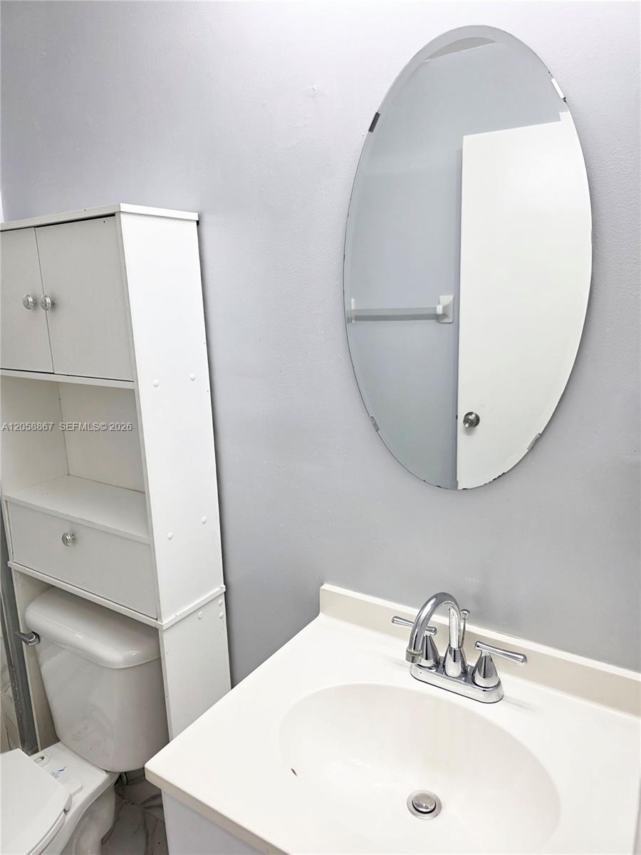 See details 11273 3 / 2 1136 sq. ft. $ 2026-07-23 0 Photo