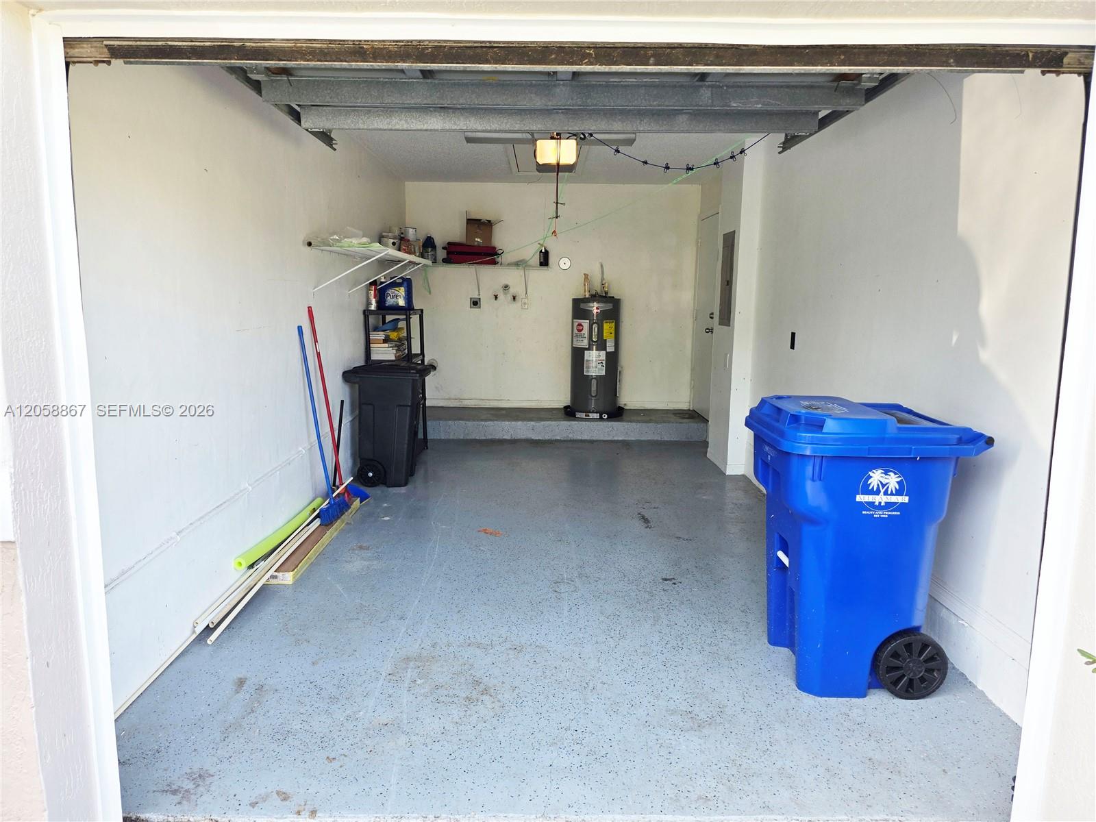 See details 11273 3 / 2 1136 sq. ft. $ 2026-07-23 0 Photo