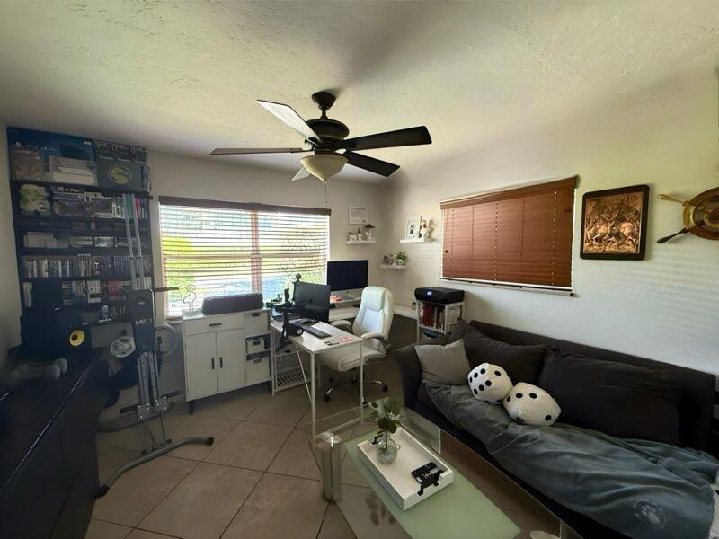 1-2  / 0 2271 sq. ft. $ 2026-07-23 0 foto