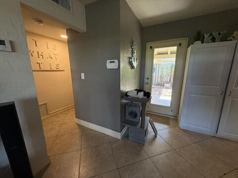 1-2  / 0 2271 sq. ft. $ 2026-07-23 0 foto