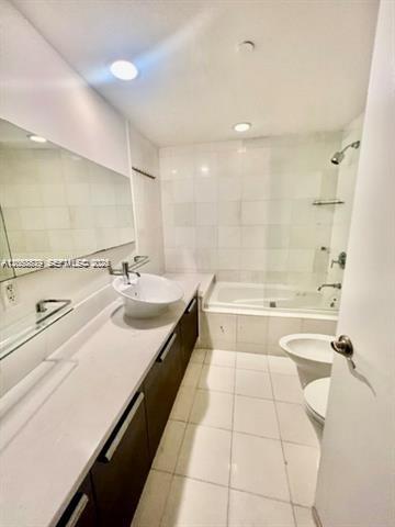 Photo of 2950 188th St  #231, Aventura, Florida, 33180 - 