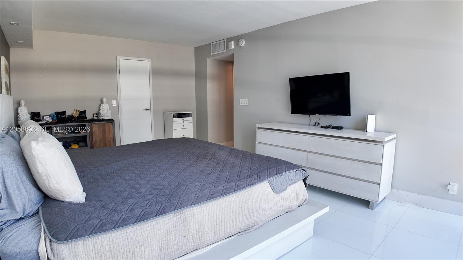 Photo of 2049 Ocean Dr  #702, Hallandale Beach, Florida, 33009 - 