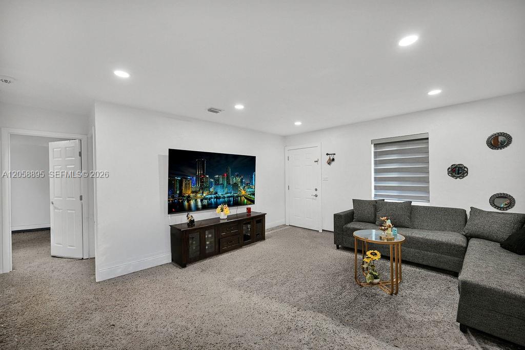   /  1608 sq. ft. $ 2026-07-23 0 foto