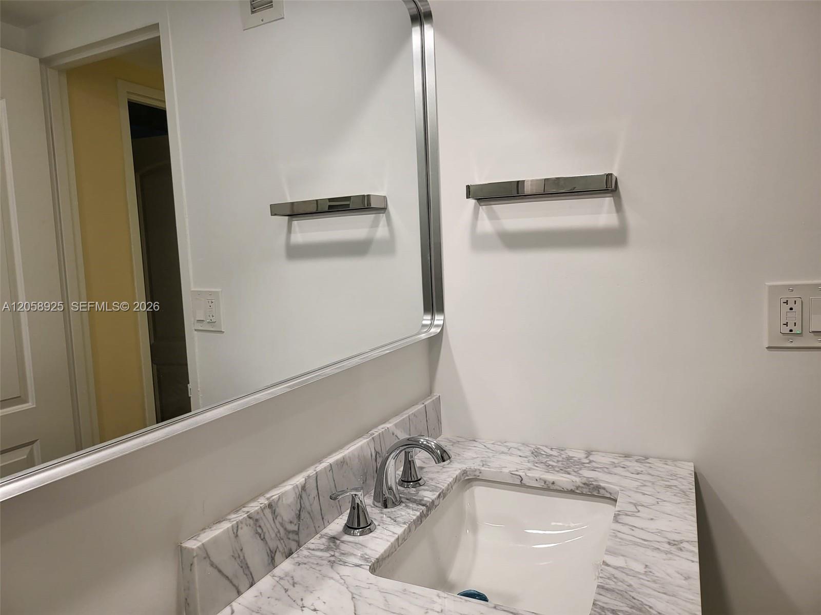 Photo of 3001 Ocean Dr #639, Hollywood, Florida, 33019 -