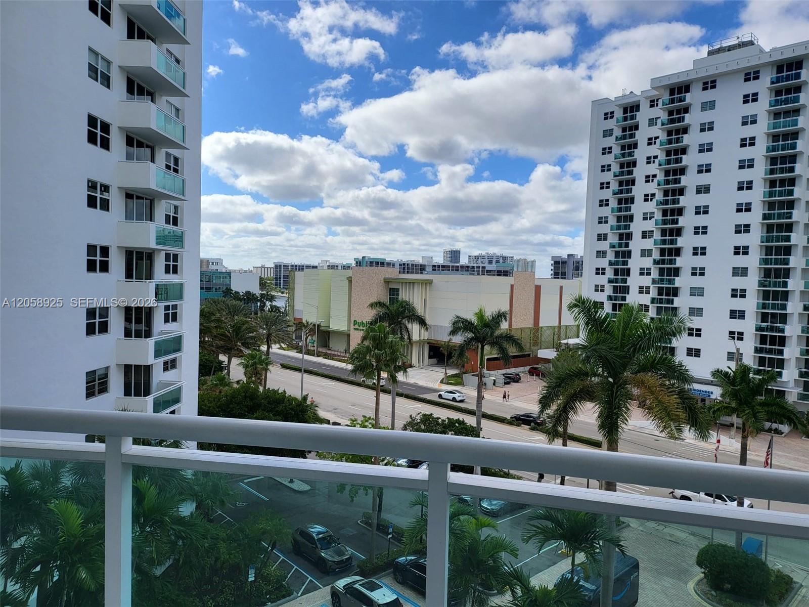 Photo of 3001 Ocean Dr #639, Hollywood, Florida, 33019 -