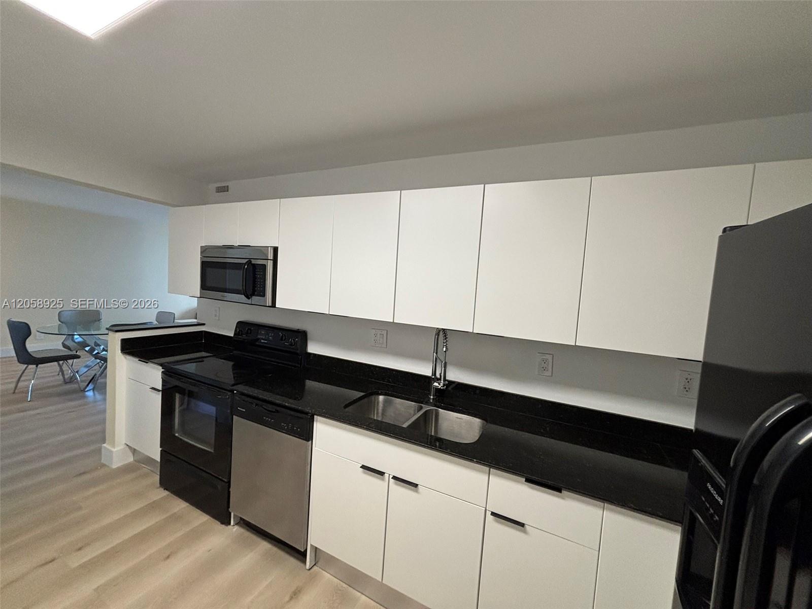 Photo of 3001 Ocean Dr #639, Hollywood, Florida, 33019 -