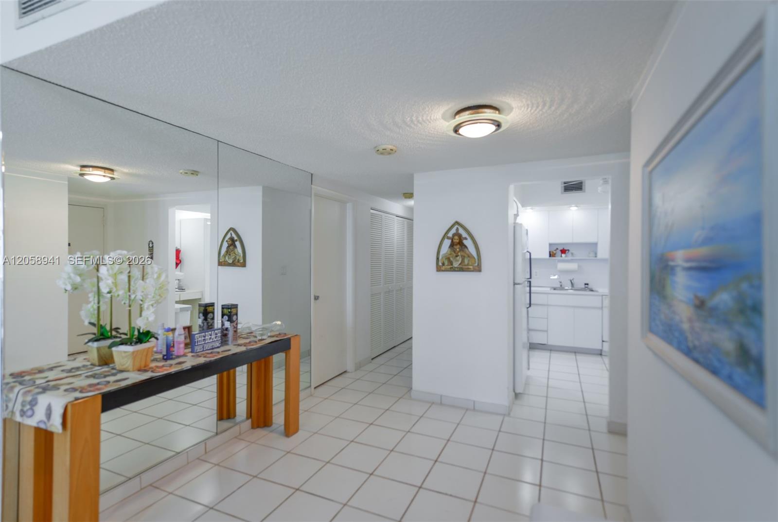5E 3 / 3 1780 sq. ft. $ 2026-07-23 0 foto