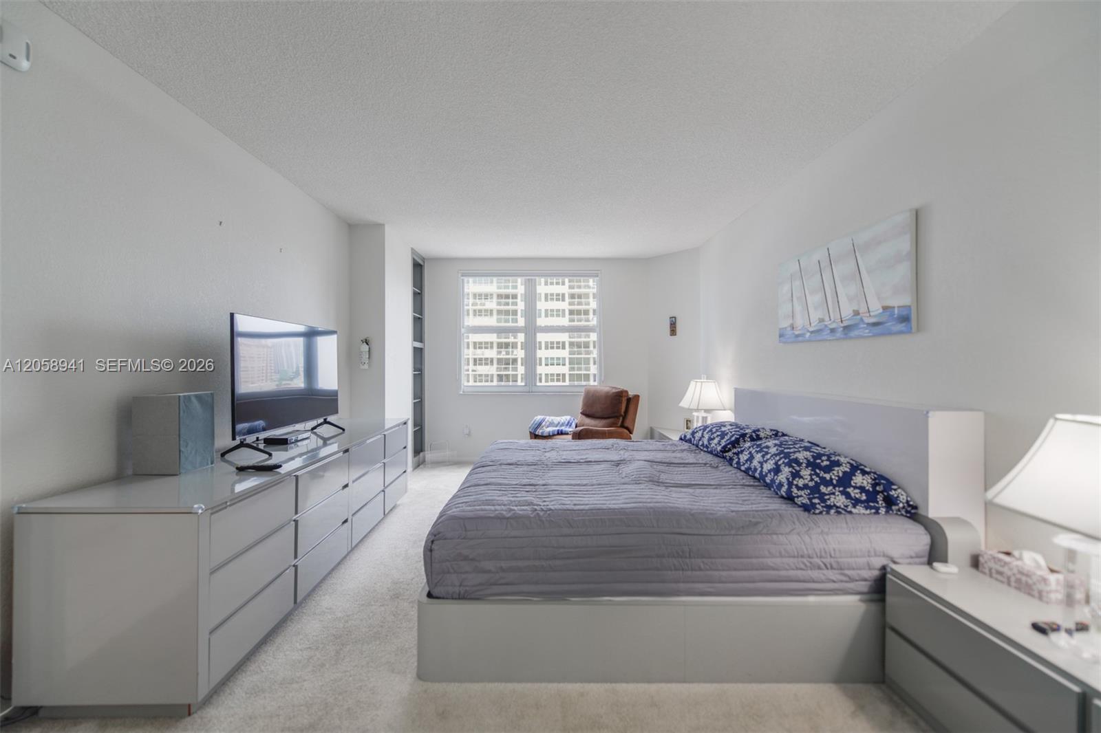 5E 3 / 3 1780 sq. ft. $ 2026-07-23 0 foto