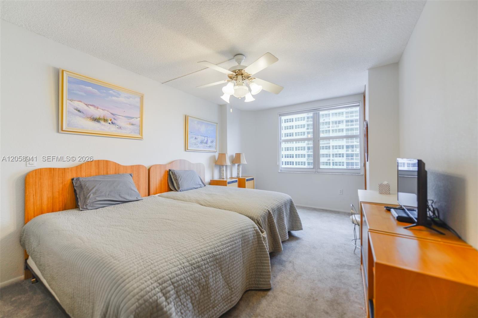 5E 3 / 3 1780 sq. ft. $ 2026-07-23 0 foto