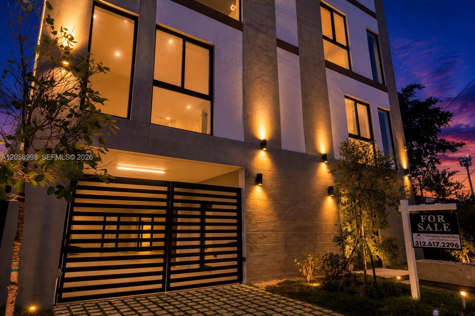   /  5572 sq. ft. $ 2026-07-23 0 foto