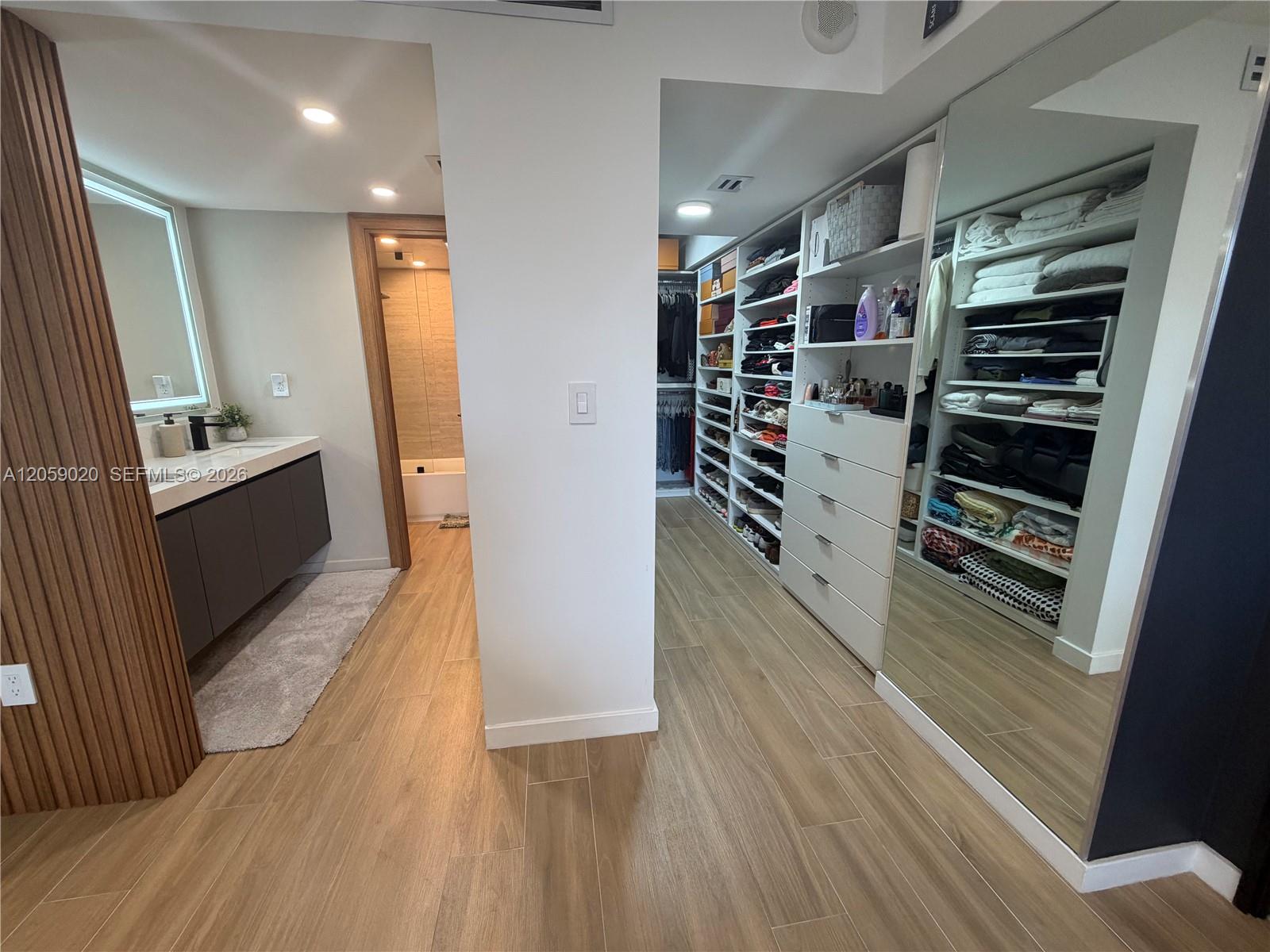 Photo of 3701 Country Club Dr #1209, Aventura, Florida, 33180 -