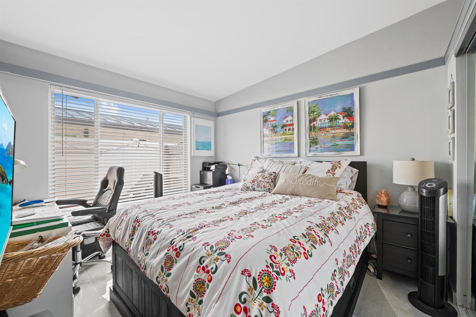 Ver detalles 1-2 / 0 1836 sq. ft. $ 2026-07-25 0 foto