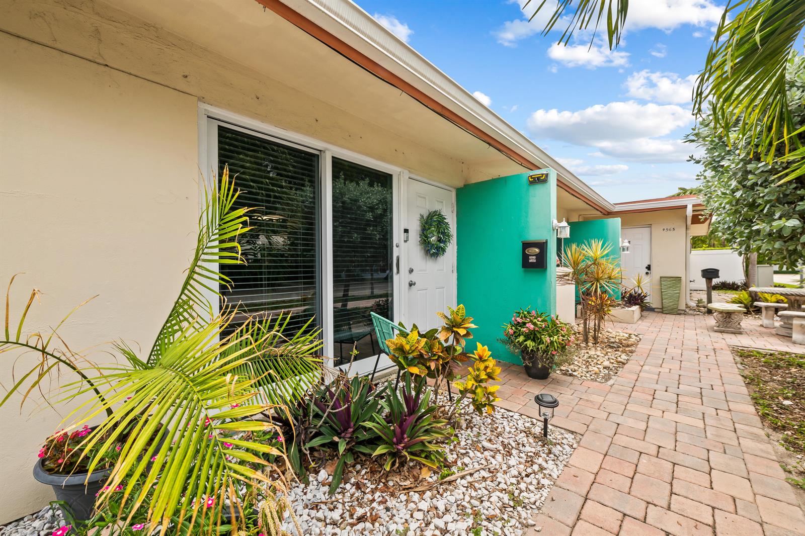 Ver detalles 1-2 / 0 1836 sq. ft. $ 2026-07-25 0 foto