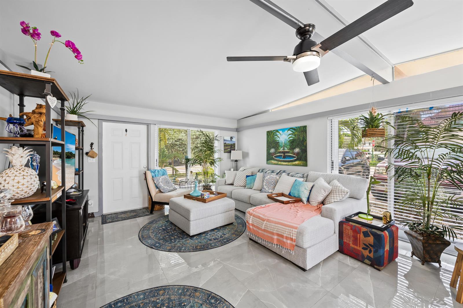 Ver detalles 1-2 / 0 1836 sq. ft. $ 2026-07-25 0 foto