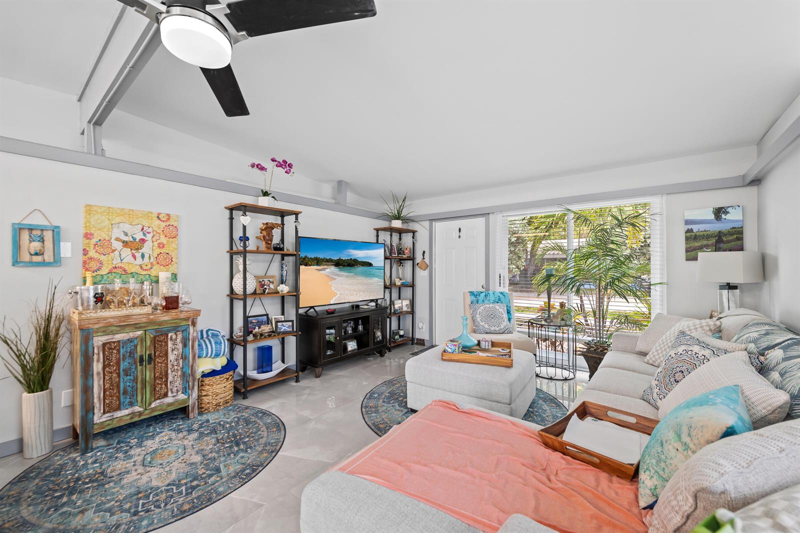 Ver detalles 1-2 / 0 1836 sq. ft. $ 2026-07-25 0 foto